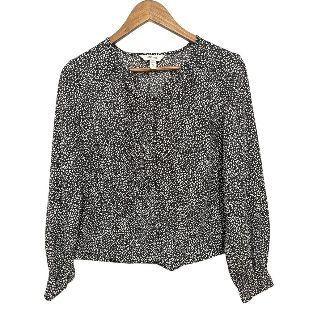 Nine West Petite Large Black White Animal Print Cropped Blouse Long Sleeve
